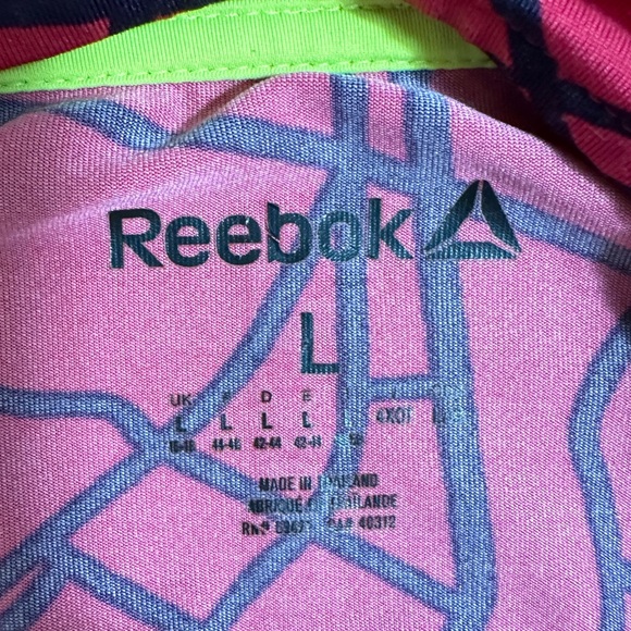 Reebok lightweight athletic top - Picture 12 of 16